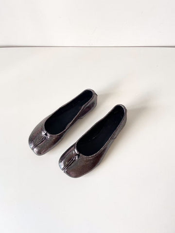 Morgan Split Toe Flats