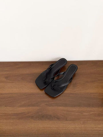 Solea Flip Flops